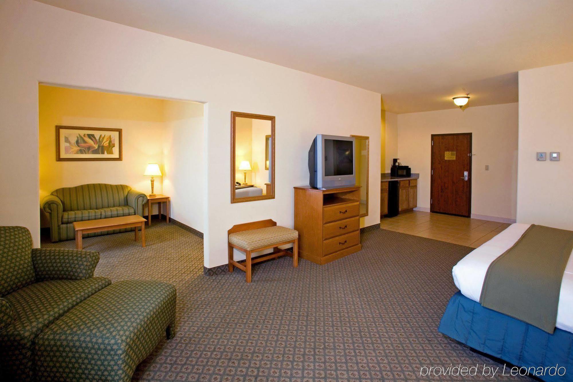 Holiday Inn Express Hotel & Suites Rio Grande City, An Ihg Hotel Oda fotoğraf