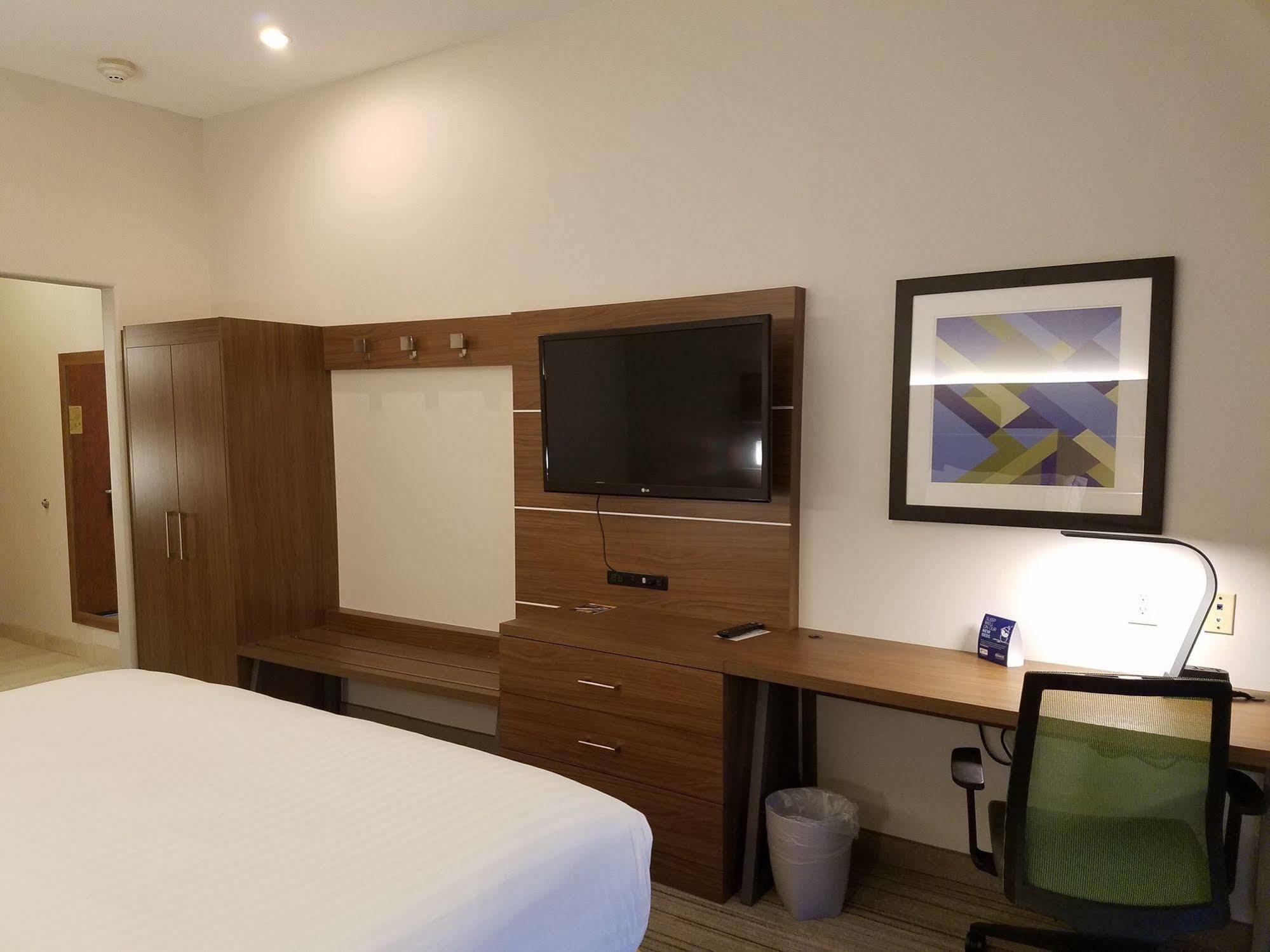 Holiday Inn Express Hotel & Suites Rio Grande City, An Ihg Hotel Dış mekan fotoğraf